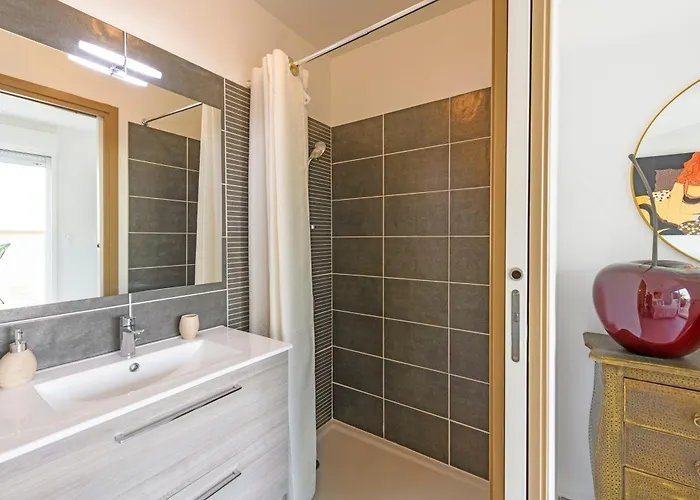 Le Joyau Nimois - Grande Terrasse Avec Parking Appartamento *